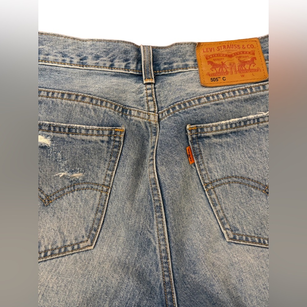 Levi’s Distressed Women’s Straight Leg Jeans | Light Wash Size 26 - Picture 4 of 7